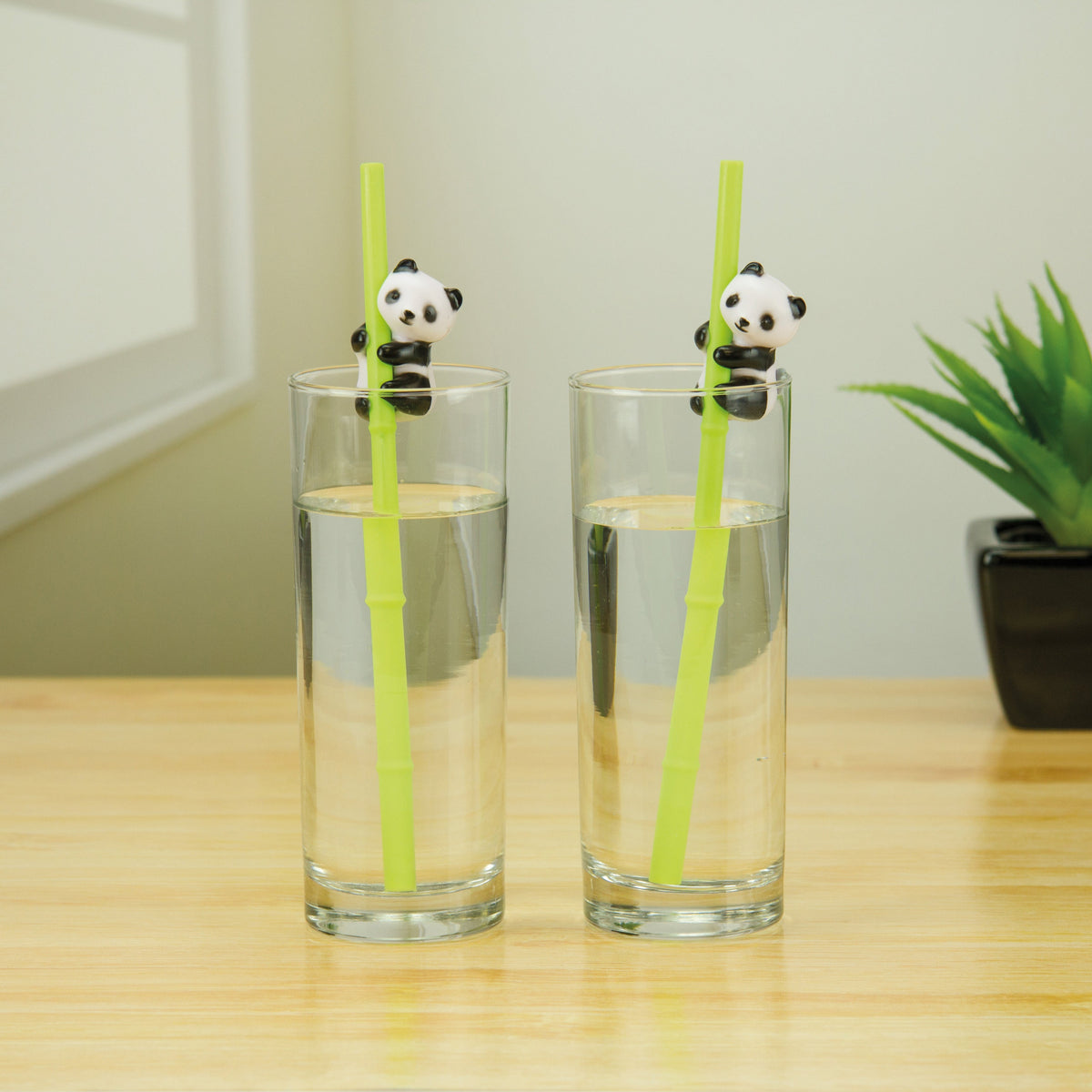 PALADONE PRODUCTS INC. Novelties Reusable Panda Straws, 2 Count 5055964714093